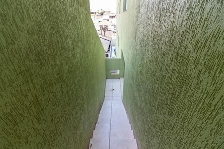 Casa para alugar com 90m², 2 quartos e sem vaga Casa para alugar com 90m², 2 quartos e sem vagaEscada