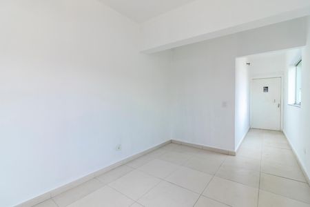 Sala de casa para alugar com 2 quartos, 90m² em Parque Peruche, São Paulo