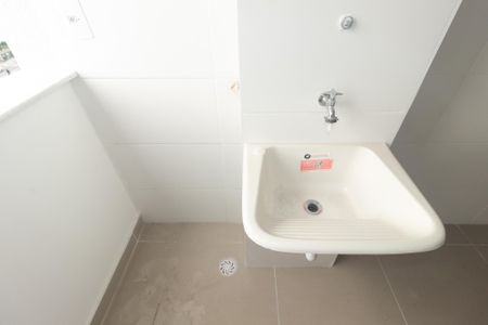 Apartamento para alugar com 55m², 2 quartos e sem vaga Apartamento para alugar com 55m², 2 quartos e sem vagaCozinha e Área de Serviço