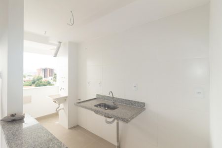 Apartamento para alugar com 55m², 2 quartos e sem vaga Apartamento para alugar com 55m², 2 quartos e sem vagaCozinha e Área de Serviço