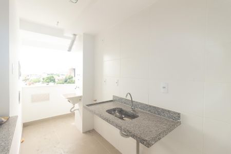 Apartamento para alugar com 55m², 2 quartos e sem vaga Apartamento para alugar com 55m², 2 quartos e sem vagaCozinha e Área de Serviço