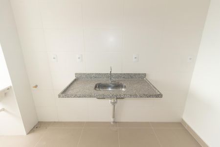 Apartamento para alugar com 55m², 2 quartos e sem vaga Apartamento para alugar com 55m², 2 quartos e sem vagaCozinha e Área de Serviço