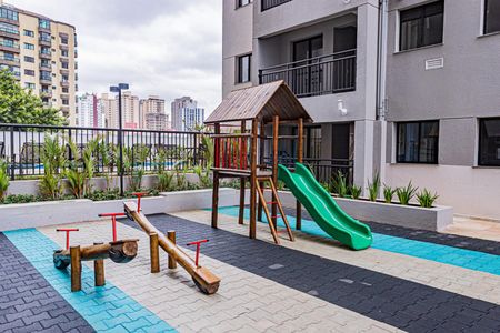 Apartamento para alugar com 37m², 2 quartos e sem vagaÁrea comum - Playground