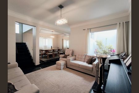 Casa de condomínio à venda com 249m², 3 quartos e 4 vagasSala