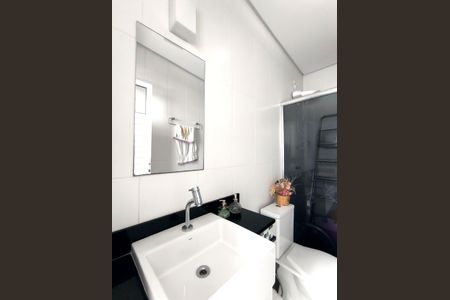 Casa de condomínio à venda com 249m², 3 quartos e 4 vagasÁrea Gourmet Banheiro 