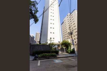 Apartamento à venda com 70m², 2 quartos e 1 vaga Apartamento à venda com 70m², 2 quartos e 1 vagaFachada