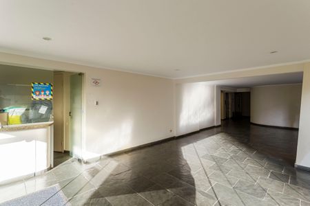 Apartamento à venda com 70m², 2 quartos e 1 vaga Apartamento à venda com 70m², 2 quartos e 1 vagaHall social
