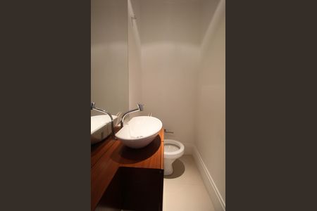 Apartamento à venda com 151m², 4 quartos e 3 vagas Apartamento à venda com 151m², 4 quartos e 3 vagasLavabo