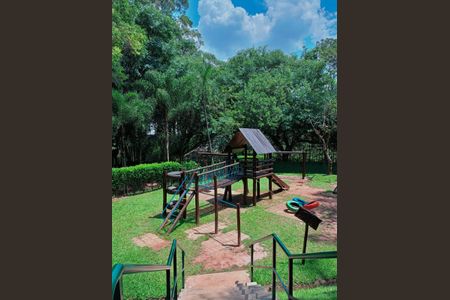 Apartamento à venda com 151m², 4 quartos e 3 vagas Apartamento à venda com 151m², 4 quartos e 3 vagasÁrea comum - Playground