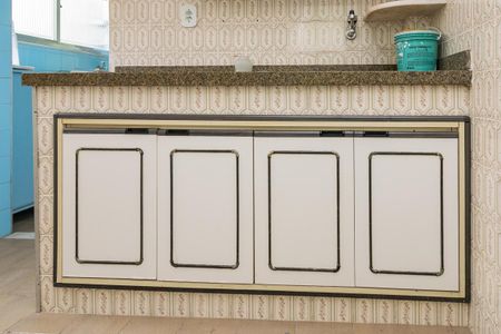 Apartamento à venda com 75m², 3 quartos e 2 vagasCozinha 