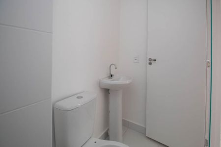 Apartamento à venda com 32m², 2 quartos e sem vaga Apartamento à venda com 32m², 2 quartos e sem vagaBanheiro