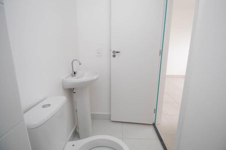 Apartamento à venda com 32m², 2 quartos e sem vaga Apartamento à venda com 32m², 2 quartos e sem vagaBanheiro