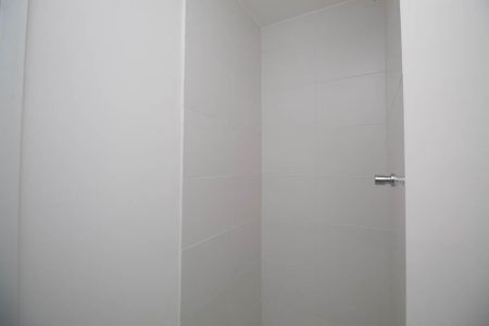 Apartamento à venda com 32m², 2 quartos e sem vaga Apartamento à venda com 32m², 2 quartos e sem vagaBanheiro