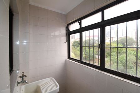 Apartamento à venda com 65m², 2 quartos e 1 vagaÁrea de Serviço