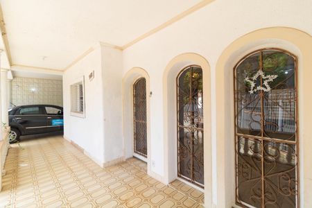 Casa à venda com 208m², 4 quartos e 2 vagas Casa à venda com 208m², 4 quartos e 2 vagasÁrea Externa