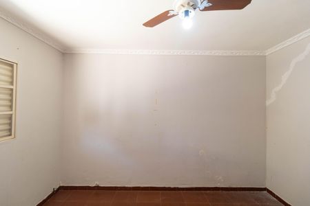 Casa à venda com 208m², 4 quartos e 2 vagas Casa à venda com 208m², 4 quartos e 2 vagasQuarto 4