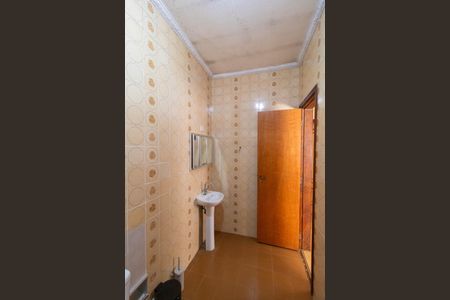 Casa à venda com 208m², 4 quartos e 2 vagas Casa à venda com 208m², 4 quartos e 2 vagasBanheiro 1