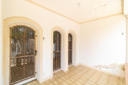 Casa à venda com 208m², 4 quartos e 2 vagas Casa à venda com 208m², 4 quartos e 2 vagasÁrea Externa