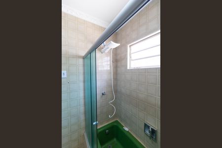 Casa à venda com 208m², 4 quartos e 2 vagas Casa à venda com 208m², 4 quartos e 2 vagasBanheiro 2