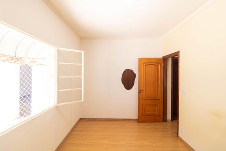 Casa à venda com 208m², 4 quartos e 2 vagas Casa à venda com 208m², 4 quartos e 2 vagasQuarto 3