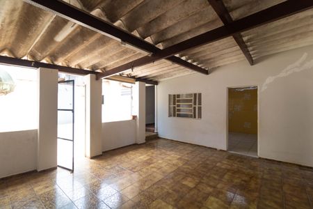 Casa à venda com 208m², 4 quartos e 2 vagas Casa à venda com 208m², 4 quartos e 2 vagasÁrea Externa