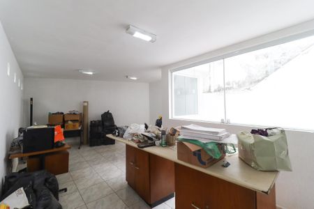 Casa à venda com 200m², 3 quartos e 4 vagasTerraço
