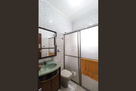 Casa à venda com 200m², 3 quartos e 4 vagasBanheiro da Suíte