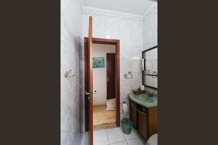 Casa à venda com 200m², 3 quartos e 4 vagasBanheiro da Suíte