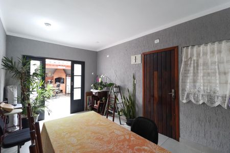 Casa à venda com 200m², 3 quartos e 4 vagasCopa