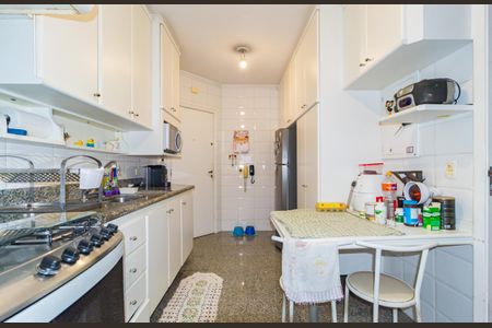 Apartamento à venda com 140m², 3 quartos e 2 vagasCozinha