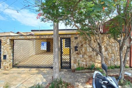 Casa à venda com 162m², 3 quartos e 4 vagasPlaquinha