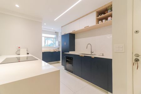 Apartamento à venda com 91m², 2 quartos e 2 vagas Apartamento à venda com 91m², 2 quartos e 2 vagasCozinha e Área de Serviço