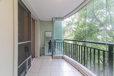 Apartamento à venda com 91m², 2 quartos e 2 vagas Apartamento à venda com 91m², 2 quartos e 2 vagasVaranda