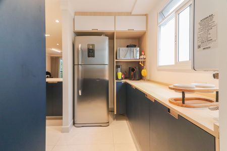 Apartamento à venda com 91m², 2 quartos e 2 vagas Apartamento à venda com 91m², 2 quartos e 2 vagasCozinha e Área de Serviço