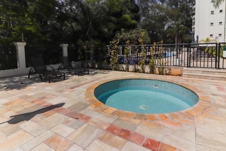 Apartamento à venda com 91m², 2 quartos e 2 vagas Apartamento à venda com 91m², 2 quartos e 2 vagasÁrea comum - Piscina