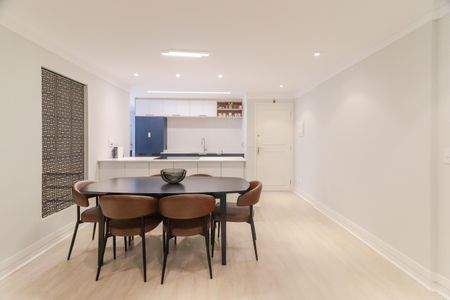 Apartamento à venda com 91m², 2 quartos e 2 vagas Apartamento à venda com 91m², 2 quartos e 2 vagasSala