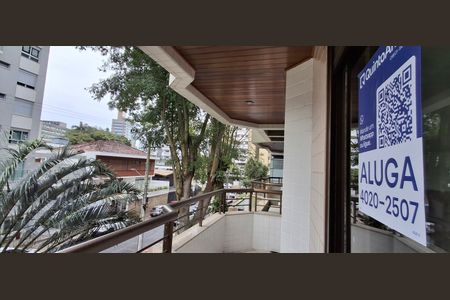 Apartamento para alugar com 132m², 4 quartos e 2 vagas Apartamento para alugar com 132m², 4 quartos e 2 vagasPlaca