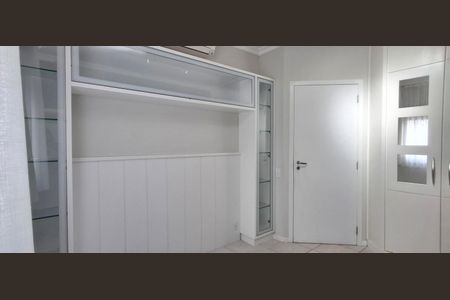 Apartamento para alugar com 132m², 4 quartos e 2 vagas Apartamento para alugar com 132m², 4 quartos e 2 vagasQuarto