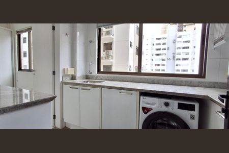 Apartamento para alugar com 132m², 4 quartos e 2 vagas Apartamento para alugar com 132m², 4 quartos e 2 vagasÁrea de Serviço
