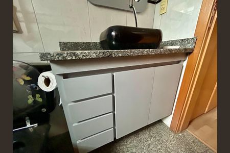 Apartamento para alugar com 56m², 2 quartos e 1 vagaBanheiro