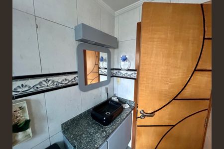 Apartamento para alugar com 56m², 2 quartos e 1 vagaBanheiro