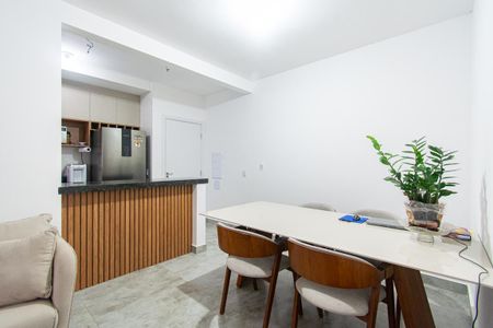 Apartamento à venda com 56m², 2 quartos e 2 vagasSala