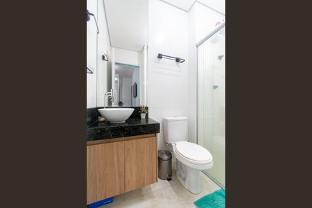 Apartamento à venda com 56m², 2 quartos e 2 vagasBanheiro da Suíte