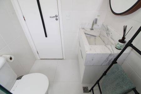 Apartamento para alugar com 74m², 2 quartos e 2 vagasBanheiro