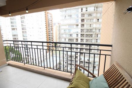 Apartamento para alugar com 74m², 2 quartos e 2 vagasSacada da Sala