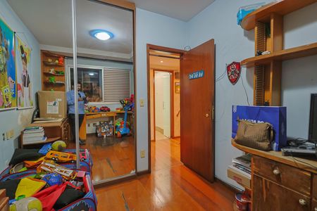 Apartamento à venda com 130m², 4 quartos e 2 vagas Apartamento à venda com 130m², 4 quartos e 2 vagasQuarto 1