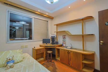 Apartamento à venda com 130m², 4 quartos e 2 vagas Apartamento à venda com 130m², 4 quartos e 2 vagasQuarto 2