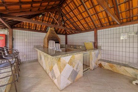 Apartamento à venda com 130m², 4 quartos e 2 vagas Apartamento à venda com 130m², 4 quartos e 2 vagasÁrea comum - Churrasqueira