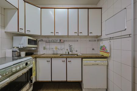 Apartamento à venda com 130m², 4 quartos e 2 vagas Apartamento à venda com 130m², 4 quartos e 2 vagasCozinha