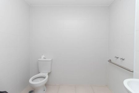 Banheiro de apartamento para alugar com 1 quarto, 26m² em Tucuruvi, São Paulo